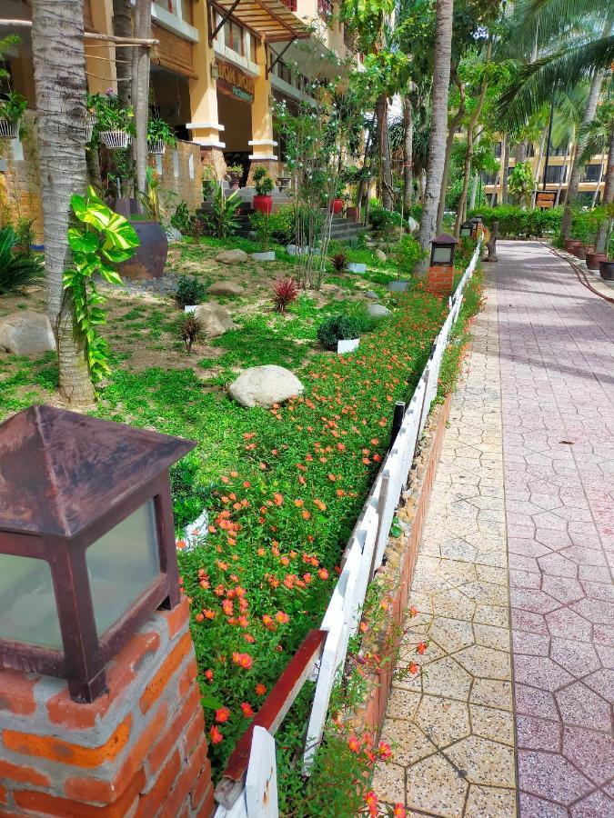 Hon Rom Central Beach Resort Mui Ne Esterno foto
