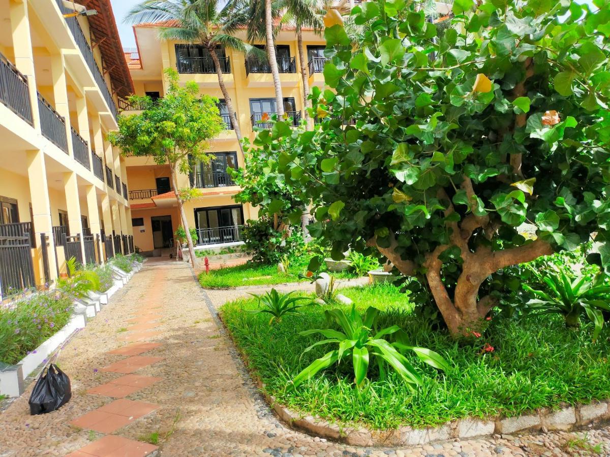 Hon Rom Central Beach Resort Mui Ne Esterno foto