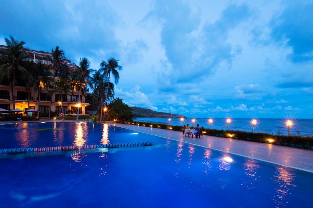 Hon Rom Central Beach Resort Mui Ne Esterno foto